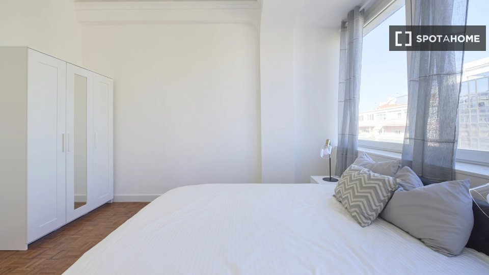 Double room Lisbon, 7 beds — photo 4