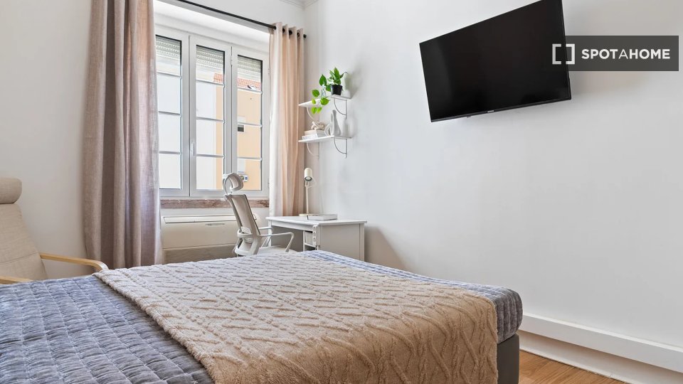 Double room Lisbon, 11 beds — photo 11