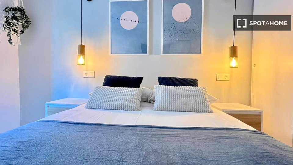 Double room Madrid, 8 beds — photo 19