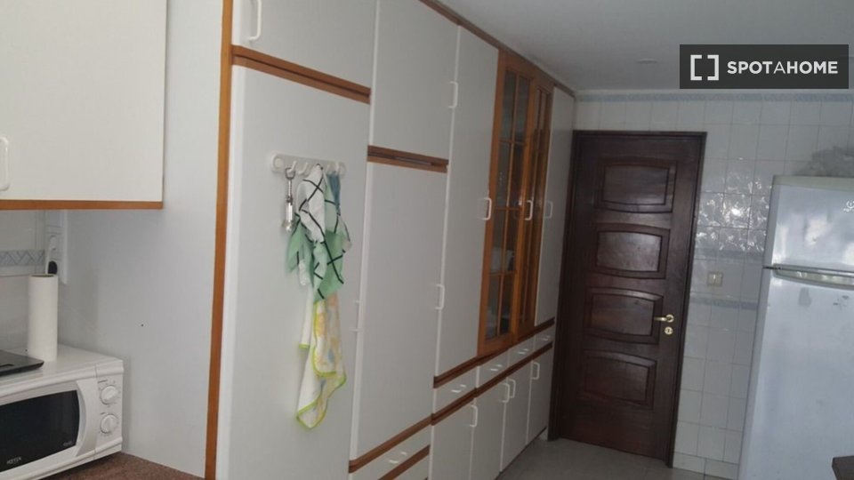 Double room Porto, 6 beds, 200m² — photo 16