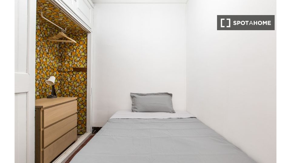 Double room Barcelona, 7 beds, 200m² — photo 2