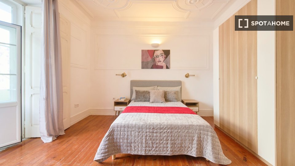 Double room Lisbon, 6 beds — photo 22