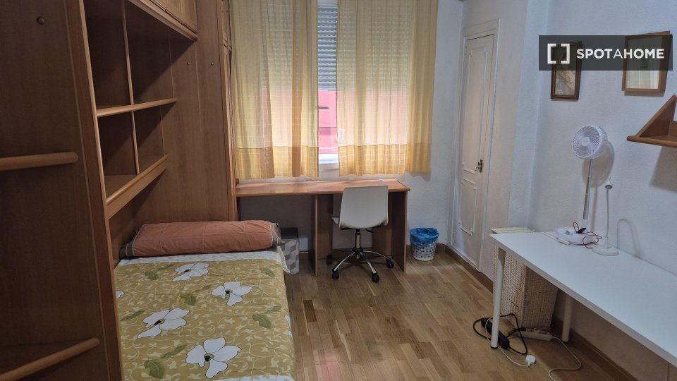 Double room Madrid, 4 beds, 120m² — photo 66