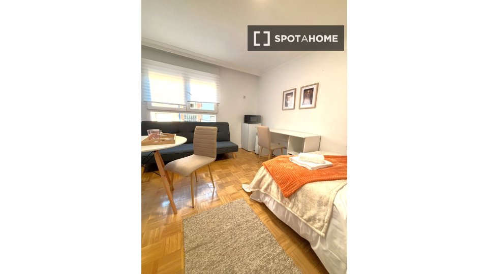Chambre double Madrid, 8 chambres, 170m² — photo 4