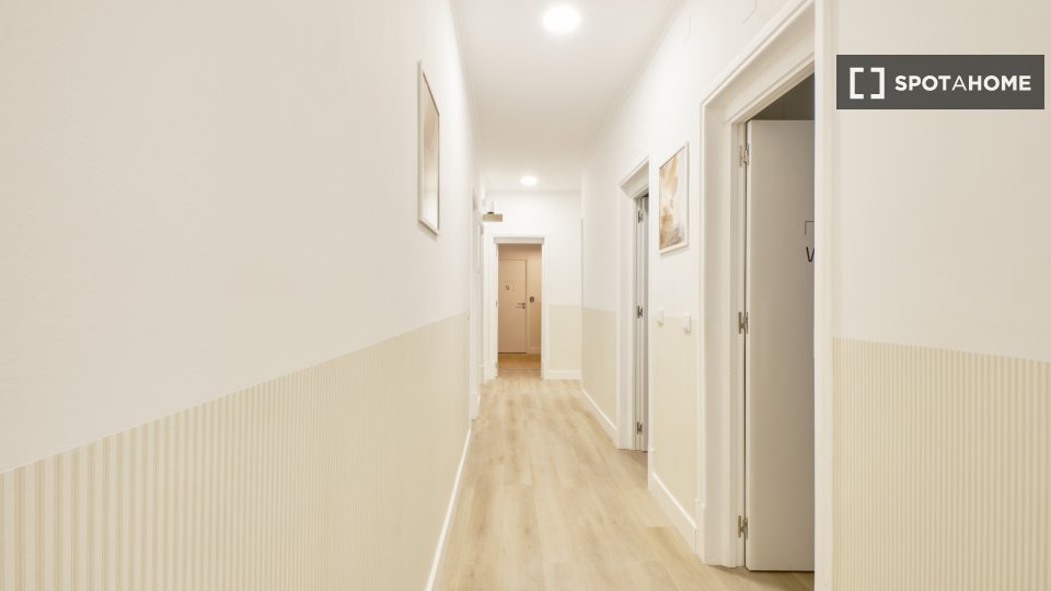 Double room Lisbon, 10 beds — photo 18
