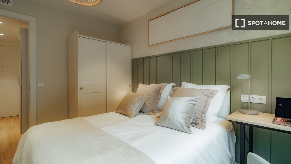 Apartment Barcelona, 1 bed, 40m² — photo 17