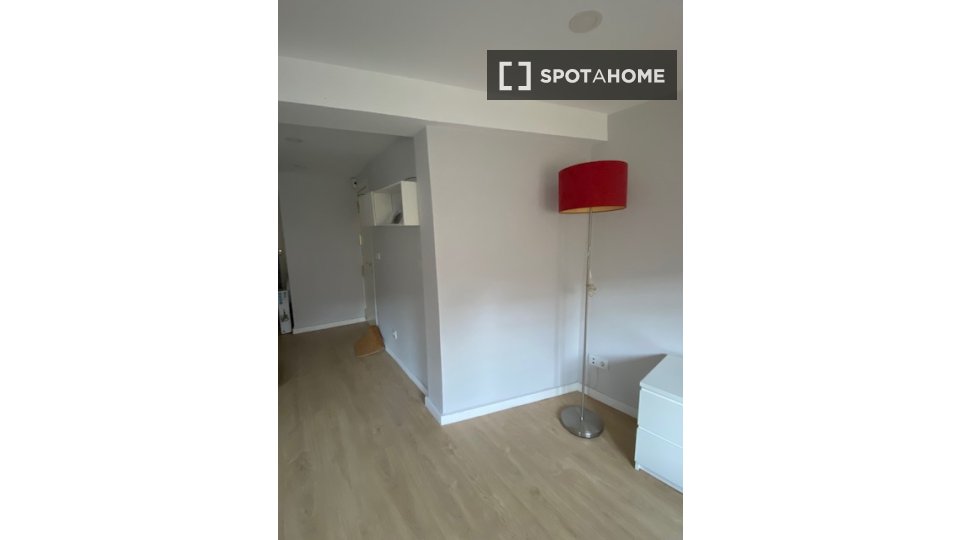 Apartment mono Lisbon, 25m² — photo 12