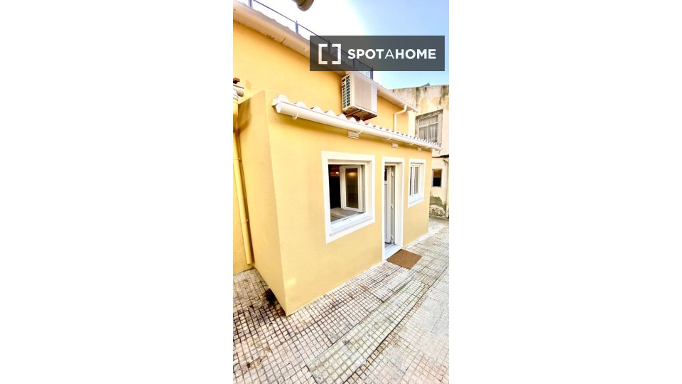 Apartment mono Lisbon, 50m² — photo 14