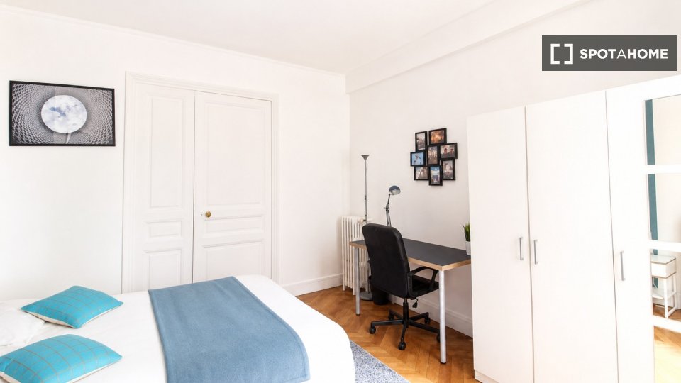 Chambre double Paris, 3 chambres — photo 24