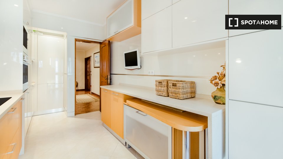 Apartment Lisbon, 3 beds — photo 12