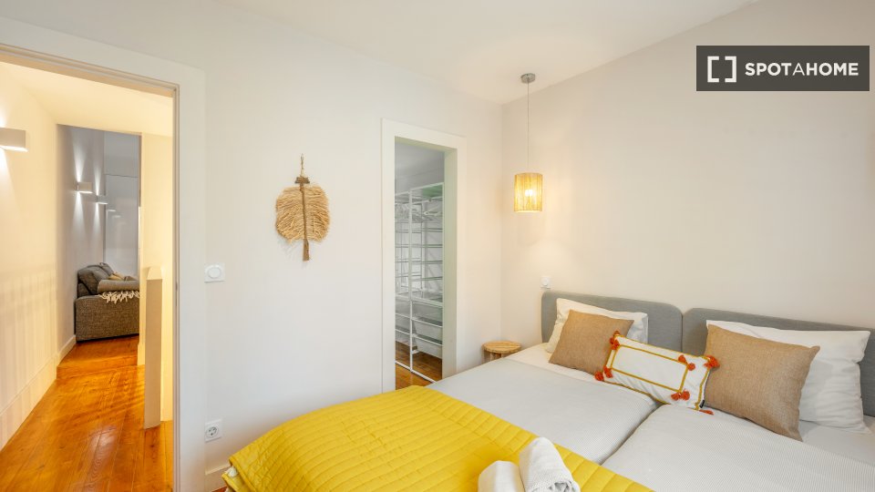 Apartment Lisbon, 2 beds — photo 46