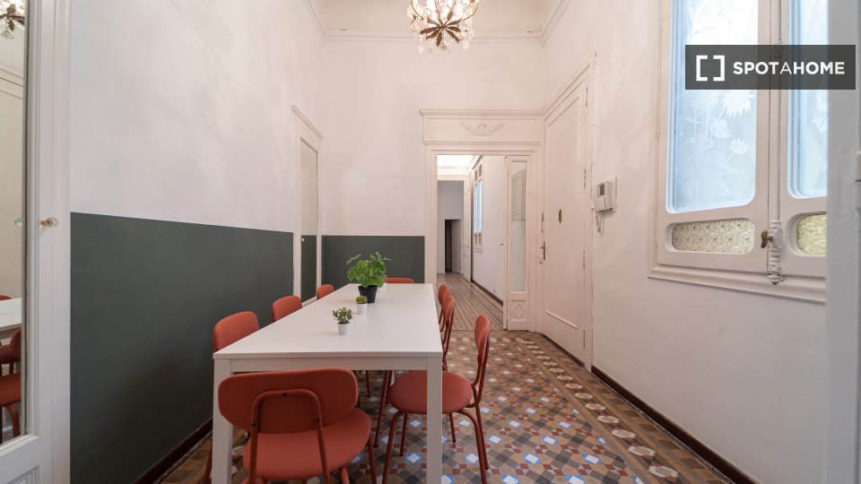Double room Barcelona, 8 beds, 190m² — photo 9
