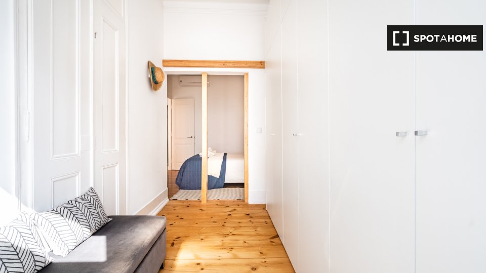 Apartment Lisbon, 2 beds — photo 13