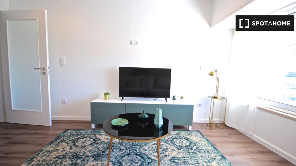 Apartment Lisbon, 1 bed — photo 7