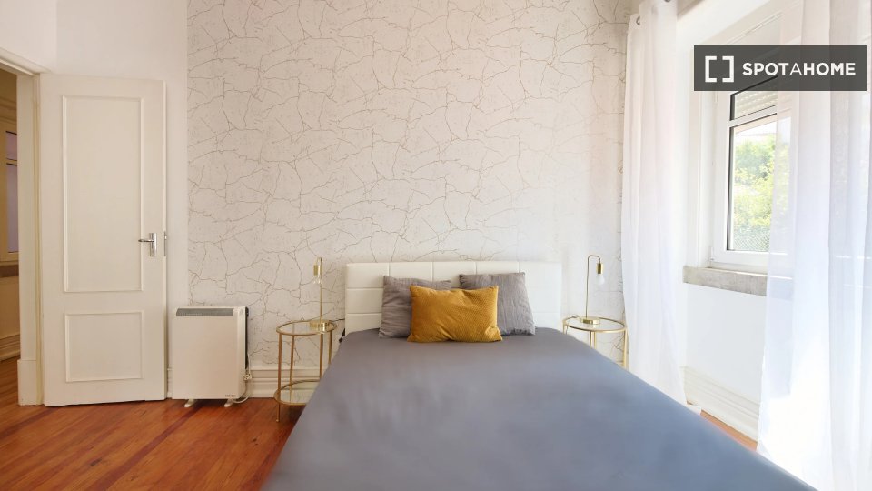 Double room Lisbon, 9 beds — photo 2