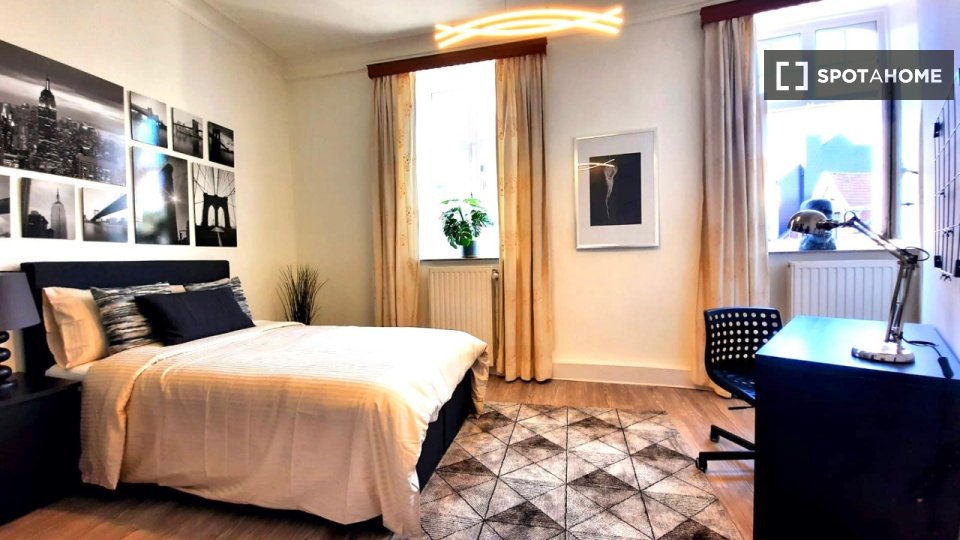 Double room Brussels, 11 beds, 500m² — photo 8