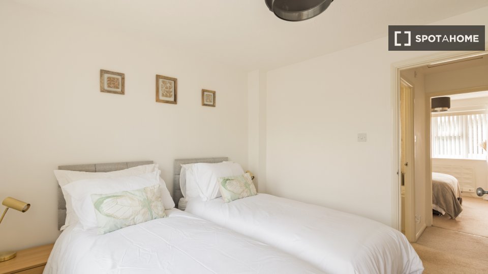 Apartment London, 2 beds — photo 8