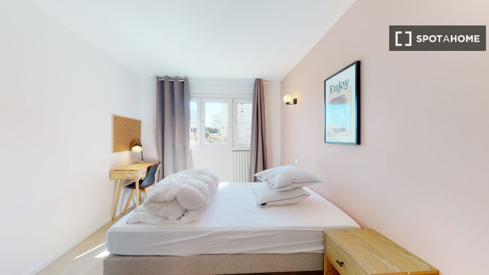 Double room Marseille, 9 beds — photo 10