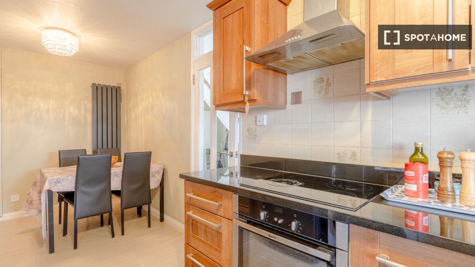 Apartment London, 3 beds — photo 14