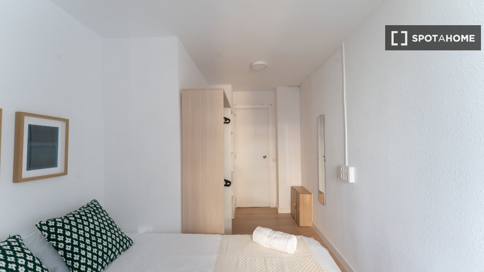 Double room Madrid, 6 beds — photo 20