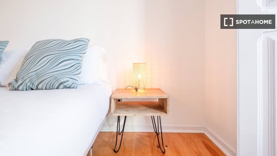 Apartment Lisbon, 2 beds — photo 12