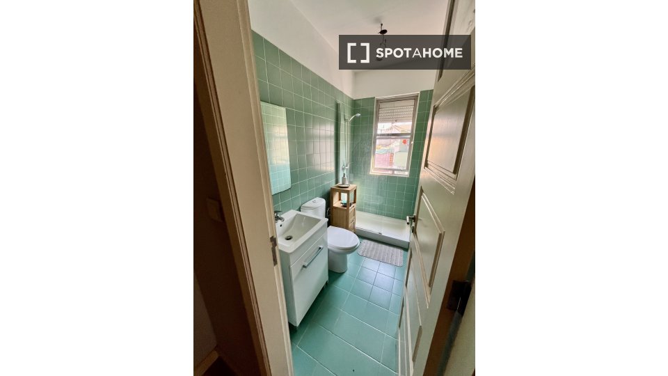 Double room Porto, 3 beds, 100m² — photo 10