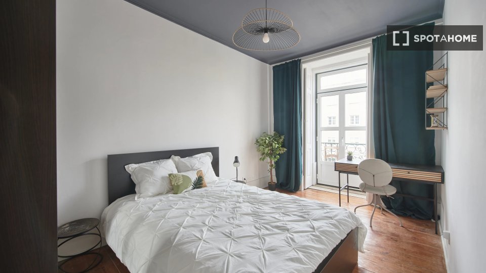 Double room Lisbon, 6 beds — photo 1