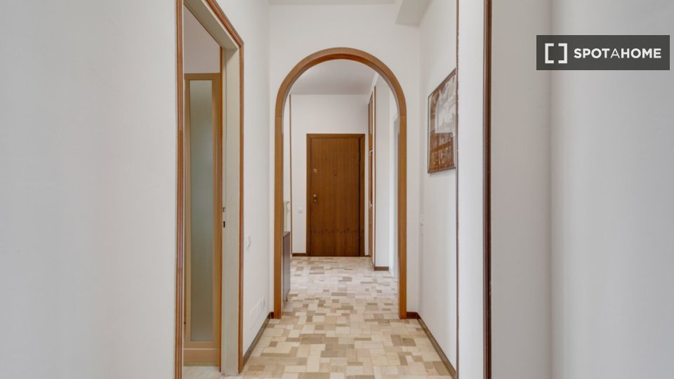 Double room Milan, 3 beds, 105m² — photo 19