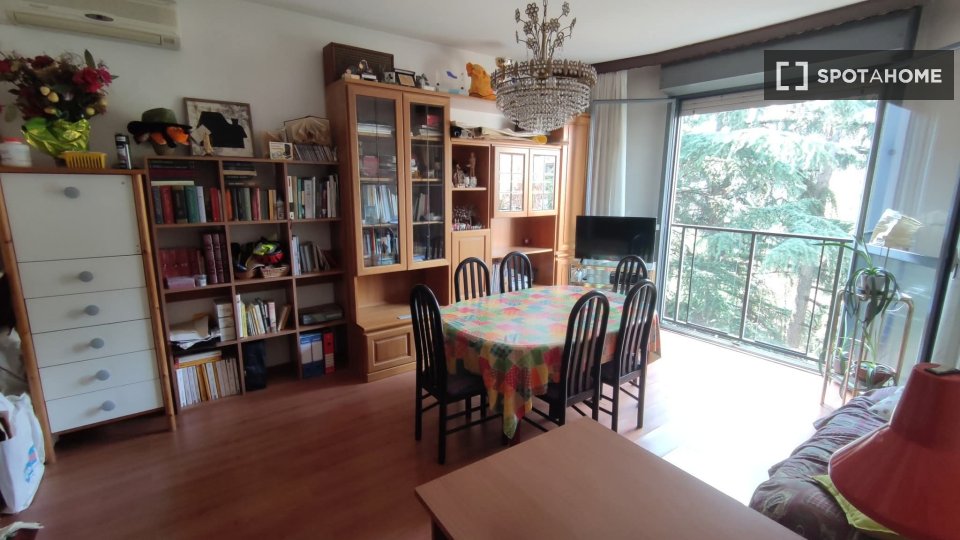 Double room Milan, 3 beds, 94m² — photo 4