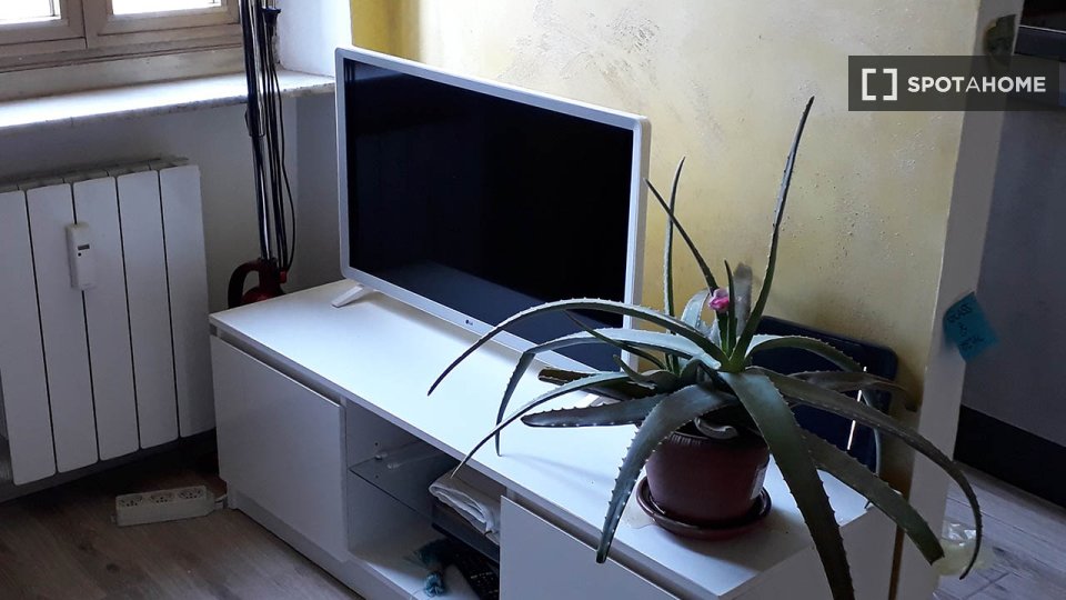 Double room Turin, 3 beds, 75m² — photo 14