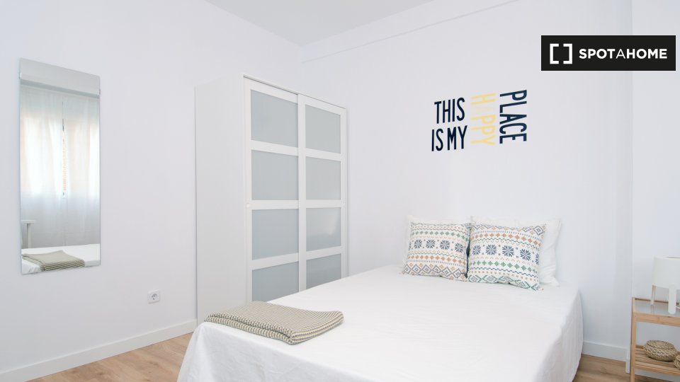 Double room Madrid, 6 beds — photo 7