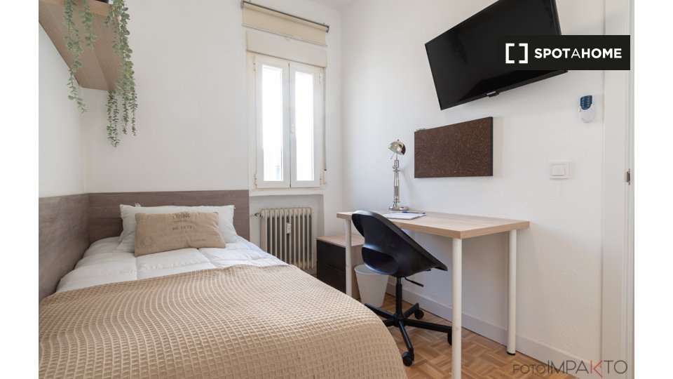 ¡habitaciones en alquiler en un apartamento de 6 h