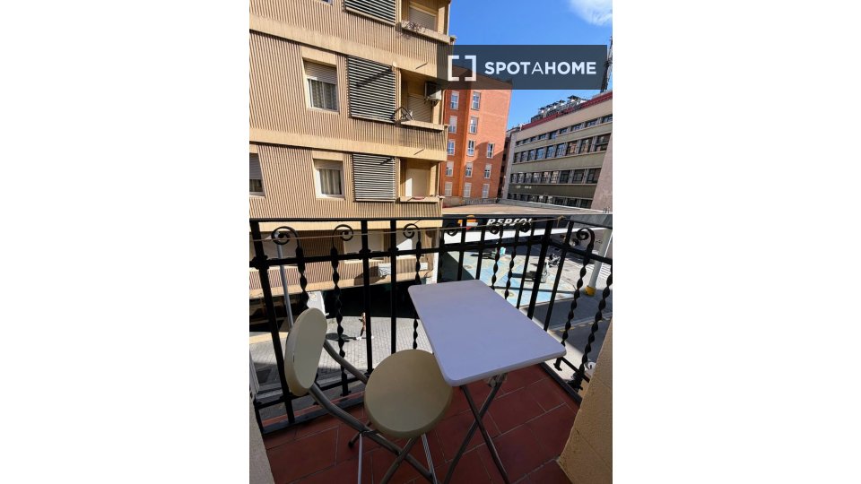 Double room Barcelona, 1 bed — photo 11
