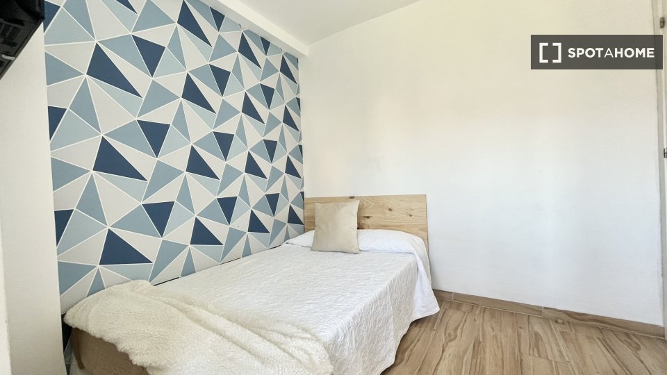 Habitación en piso compartido en alquiler, La Palmilla, Sevilla.