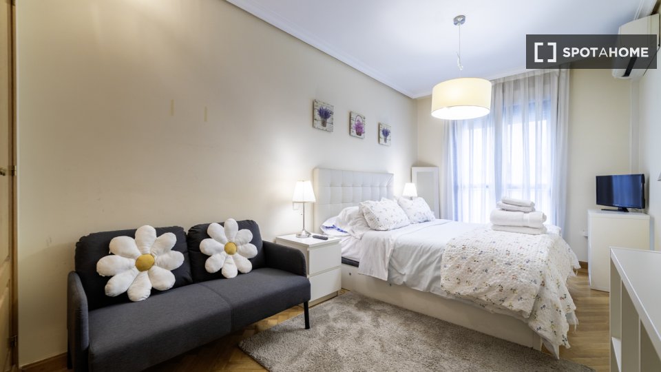 Apartment Madrid, 1 bed, 60m² — photo 46
