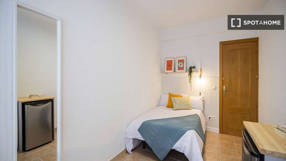 Double room Madrid, 25 beds — photo 6