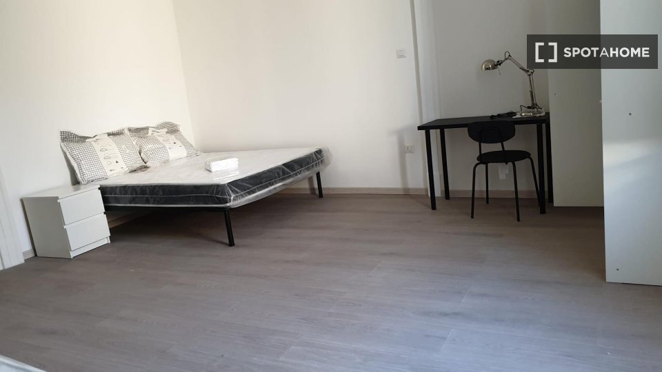 Double room Naples, 3 beds — photo 1