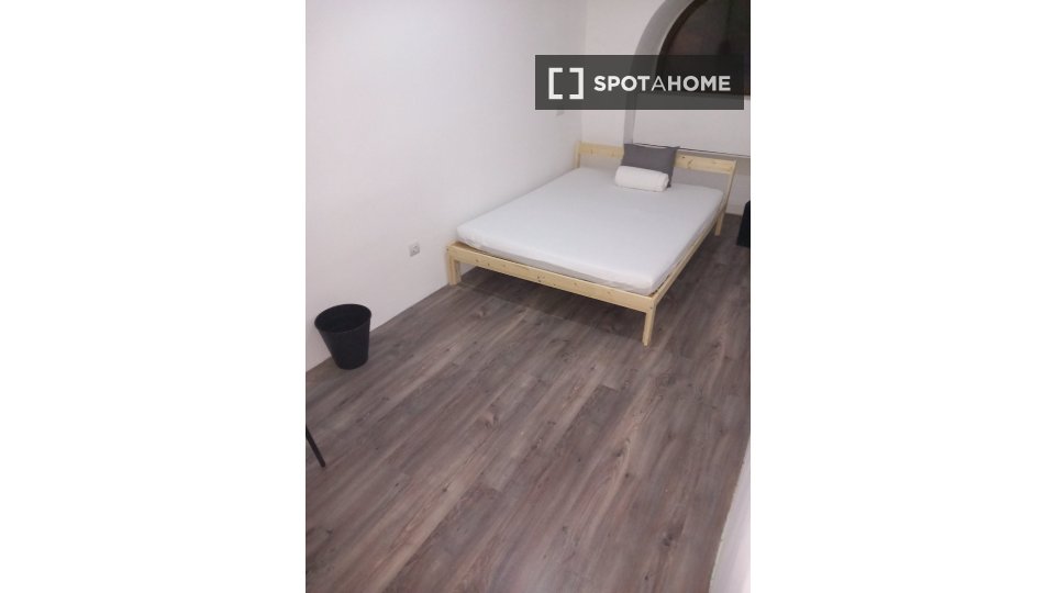 Double room Budapest, 6 beds, 80m² — photo 18