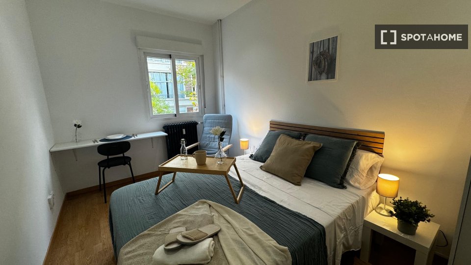 Double room Madrid, 5 beds — photo 34