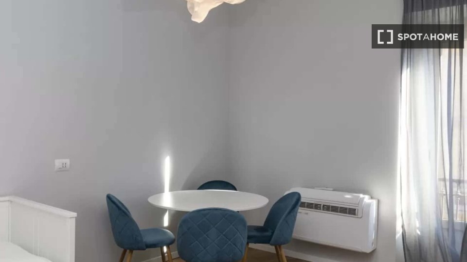 Apartment Milan, 1 bed, 49m² — photo 11