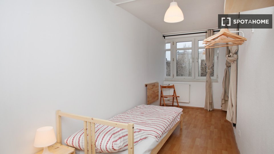 Double room Berlin, 3 beds — photo 7