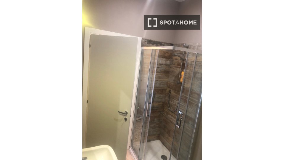 Double room Bologna, 4 beds, 118m² — photo 6