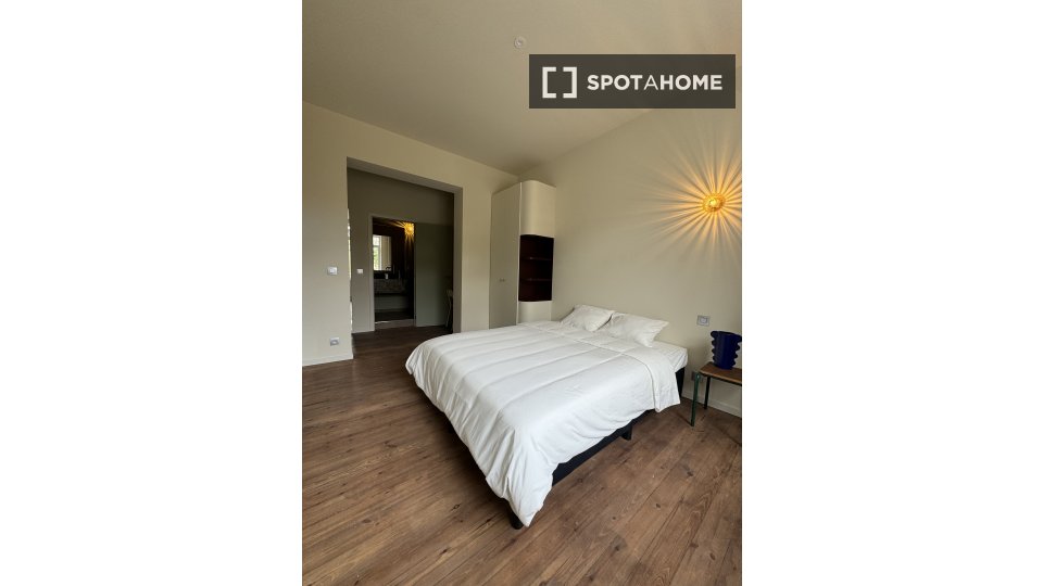 Double room Brussels, 3 beds, 95m² — photo 3