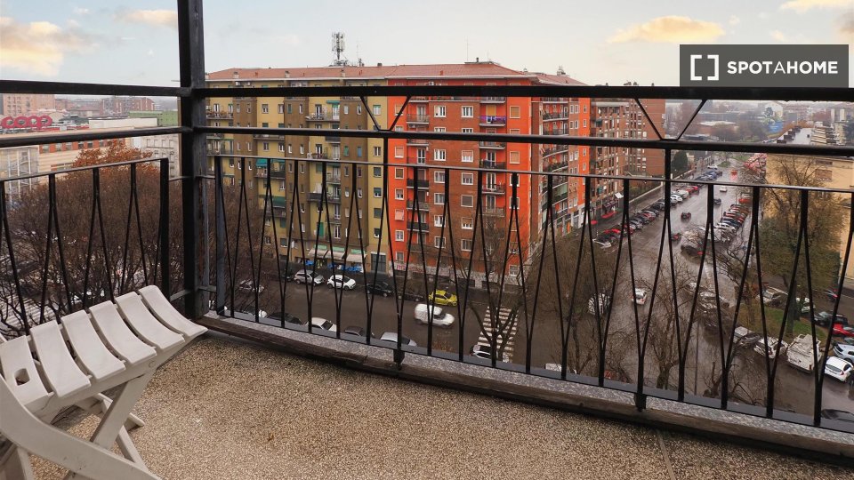 Double room Milan, 2 beds — photo 17