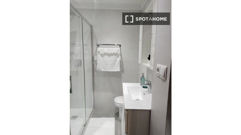 Apartment Malaga, 3 beds, 110m² — photo 10