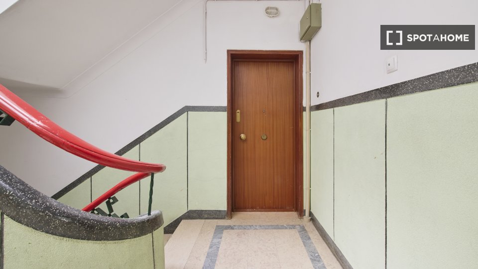 Double room Lisbon, 8 beds — photo 5