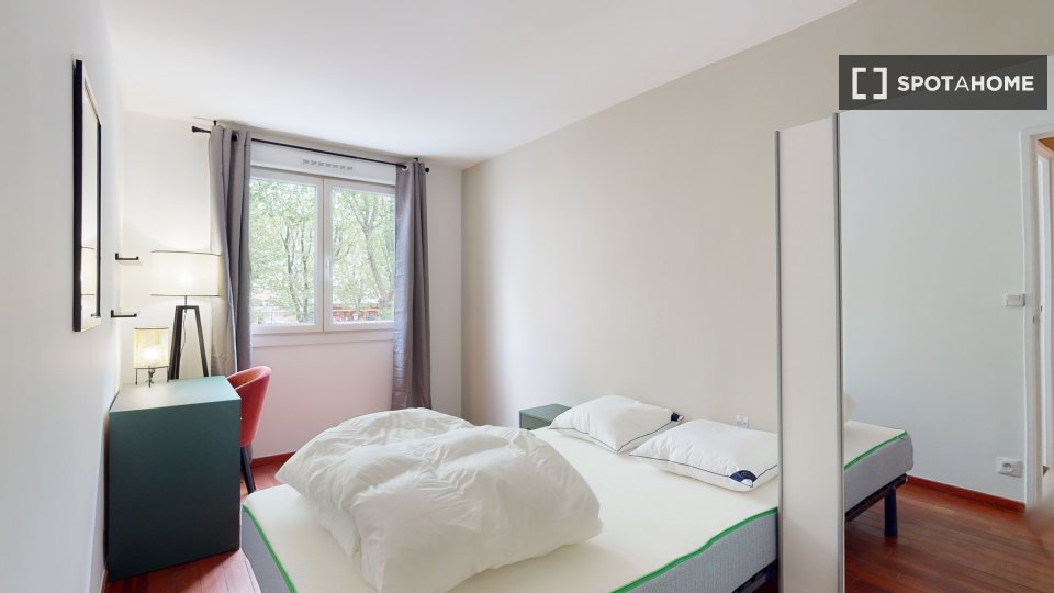 Double room Paris, 12 beds — photo 1