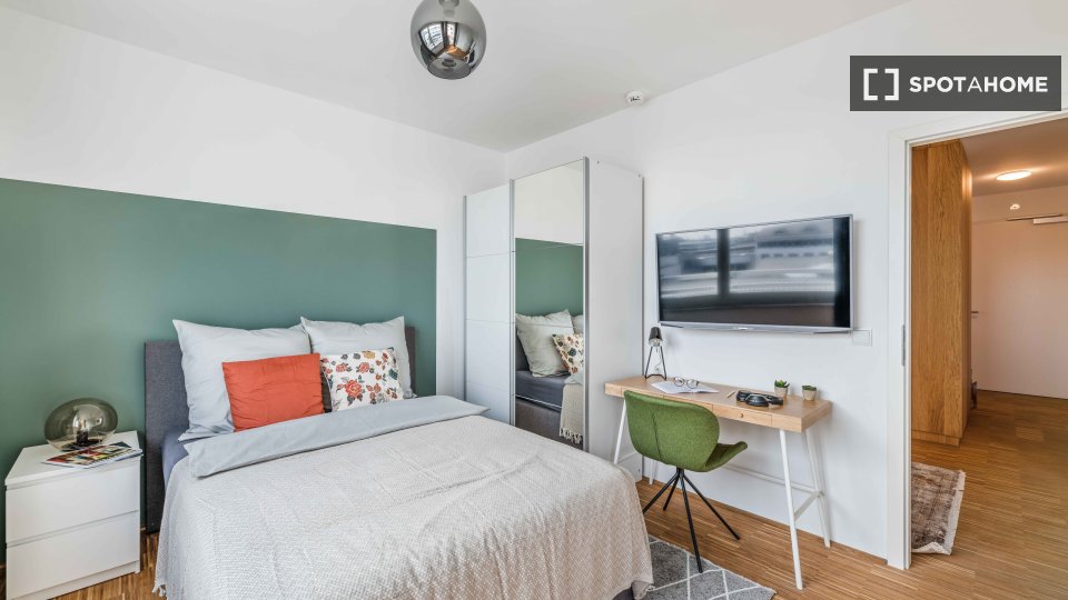 Double room Munich, 4 beds, 101m² — photo 19