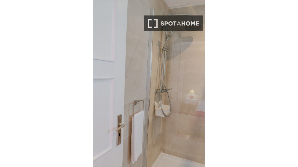 Apartment Porto, 3 beds, 110m² — photo 17