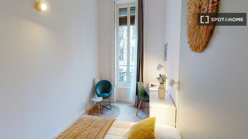 Double room Lyon, 5 beds, 130m² — photo 16